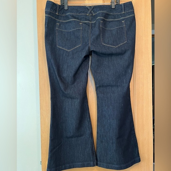 Lands End Mid Rise Wide Leg Dark Wash Jeans - Picture 3 of 10